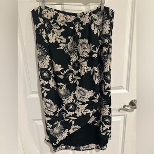 Never worn! Banana Republic Drape-Front Maxi Skirt (Size: 18)